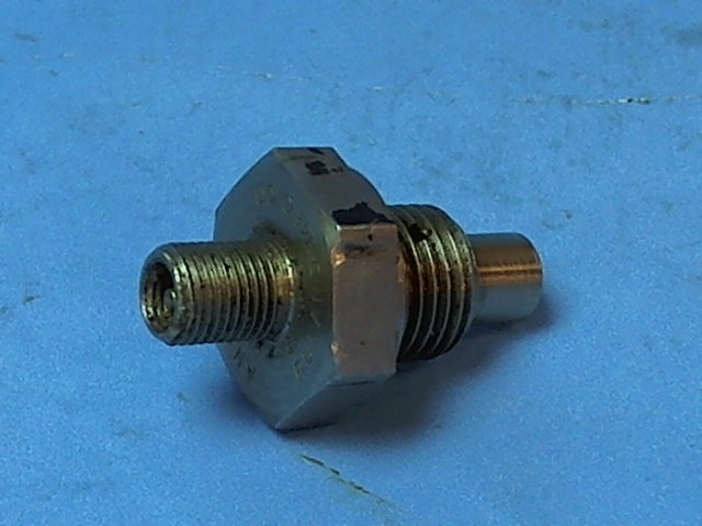 453 124 Piper - VALVE - (AN812-1)